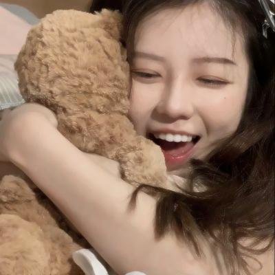 抓着彩虹的男人